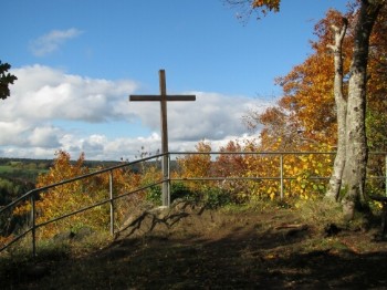 Gipfelkreuz an der Stolzenburg